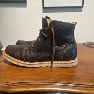 Men’s oliberte dawson cap boots. Size 12. Minmal wear